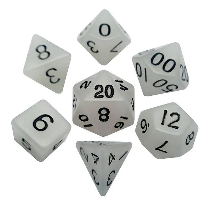 Fanroll – 16mm Acrylic Polyhedral Dice Set: Glow Clear 3