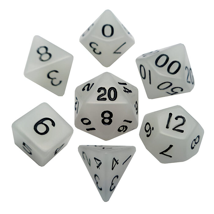 Fanroll – 16mm Acrylic Polyhedral Dice Set: Glow Clear